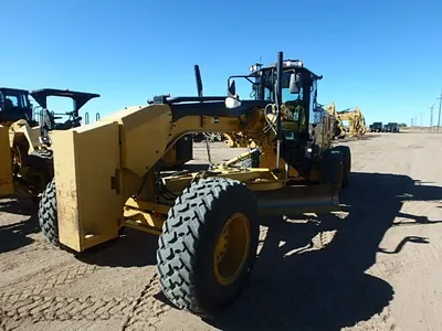 2015 Caterpillar 140M3