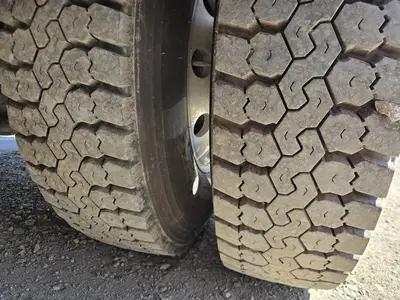 USED 2001 HME 1871 SER