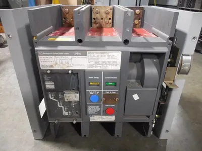 Westinghouse SPB65 Pow-R-Breaker 1600A Frame 1600A Trip Digitrip RMS 500 Used