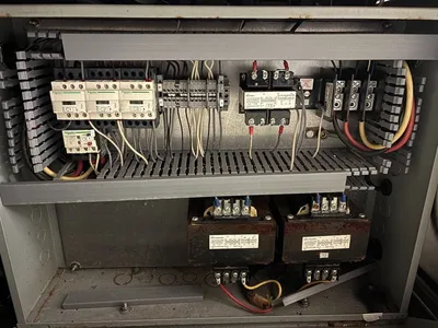 USED ULTRASOURCE Ultravac 800
