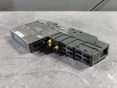 USED SIEMENS 6ES7 131-4BD01-0AA0