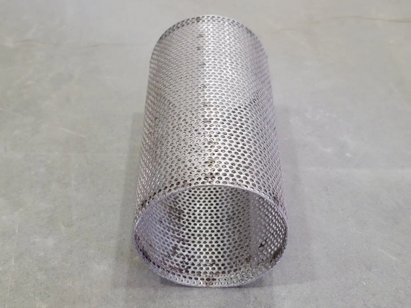 4" Dia. x 8"H Strainer Screen