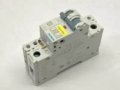 USED SIEMENS 5SJ4106-7HG40