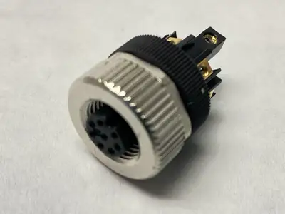 USED TURCK FIELD WIREABLE CONNECTOR FEMALE M12 8-PIN U0885-26