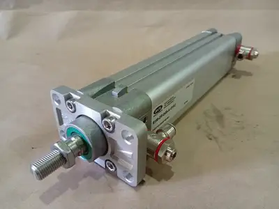 NEW AVS 61M-2R-040-A-0160