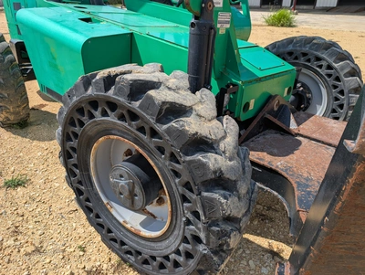 USED 2017 Skytrak 10042