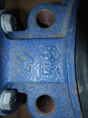LOT OF 2 BUTTERFLY VALVES, KEYSTONE
