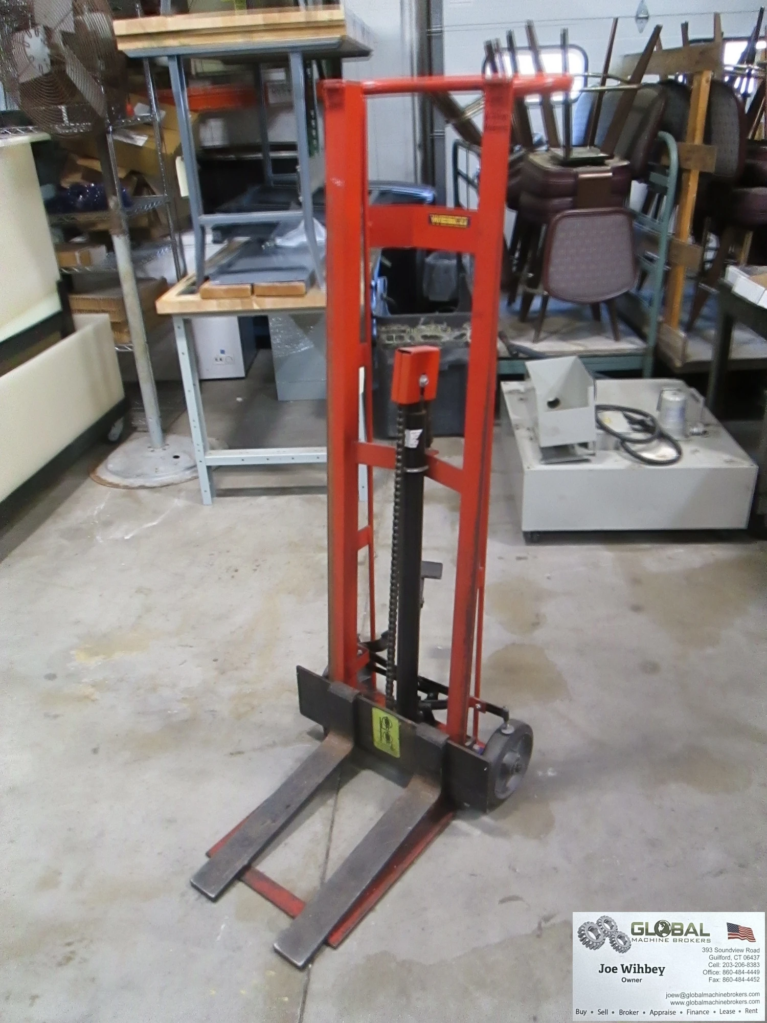 Wesco PL-54-F Two Wheeled Hydraulic Steel Pedalift, See Description