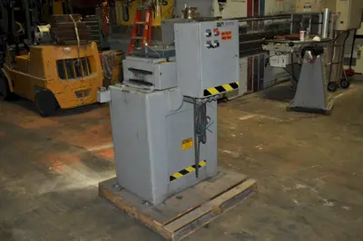 12" x .125" CWP COIL STRAIGHTENER