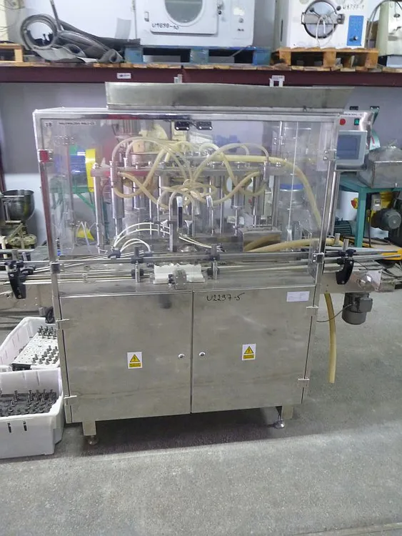 Used 2006 VOSKO 4 nozzles Liquid Fillers PL | Perry Equipment #145544