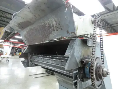 Enomoto 37"W x 8' 4" Chip Conveyor 26"Belt 220V *Needs New Drive Sprockets*