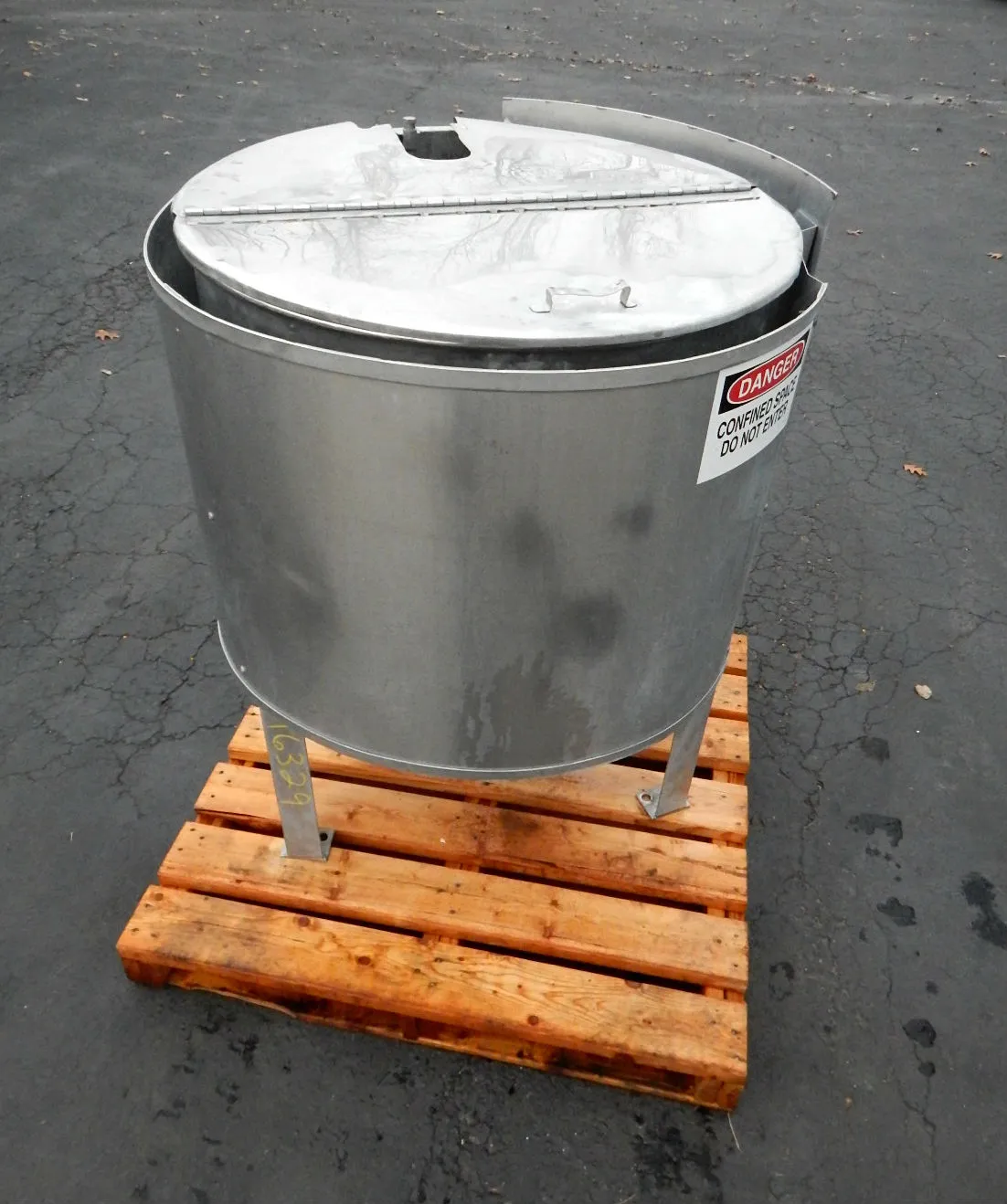 USED LEE 100 GALLON 100 GALLON