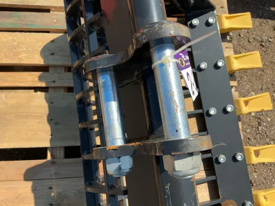 Used _UNKNOWN_ _UNKNOWN_ Multipurpose Buckets Michigan US | Miedema Asset Management Group #1311934