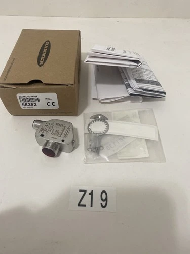 Neu BANNER ENGINEERING Q4XTBCOD300-Q8 Laser Sensor Q4X Serie Teil 95292
