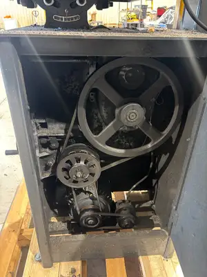 Used Dake V-16 Vertical Band Saws Michigan US | Maverick Industrial Sales #1398834