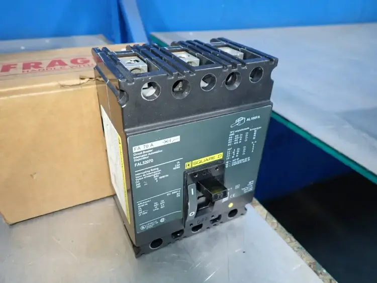Used SQUARE D FAL32070 Circuit Breakers Ohio US | HGR 24 #831502