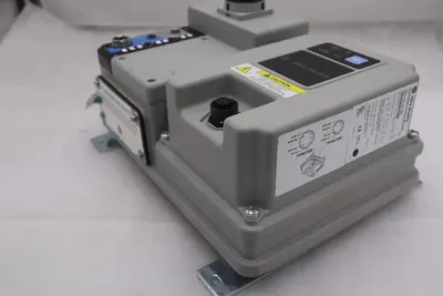 ALLEN BRADLEY 280D-F12Z-10B-CRW STARTER DEVICENET IP67/NEMA 4 STOCK 4725