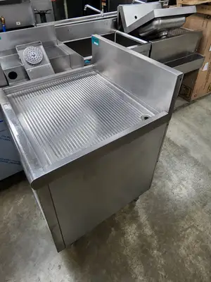 Used FalconRestaurantSupply Used Supreme Metal Stainless Steel Underbar Drainboard - Used - SS36 Underbar Equipment Illinois US | Falcon Restaurant Supply #1376836