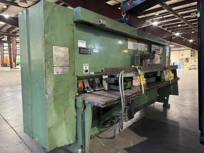 Used 2000 CINCINNATI 250HSX10 Power Squaring Shears (Inch) Illinois US | Revelation Machinery #1425250