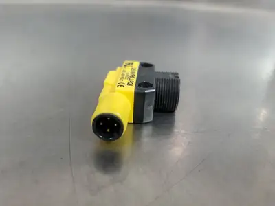 BANNER QS18VP6LLPQ8 Photoelectric Sensor (1438C), 10-30VDC. 5E-34/6