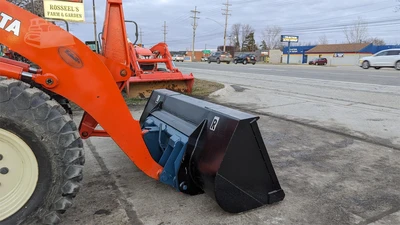 USED 1995 KUBOTA R520