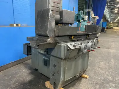 USED BROWN & SHARPE 824 MICROMASTER
