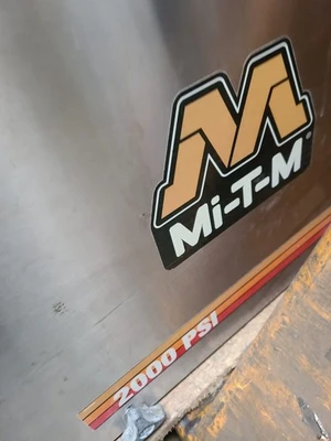 Mi-T-M 2,000 psi 6 hp HP 3.9 gpm Pressure Washer 3WB74 GC-2004-SME1