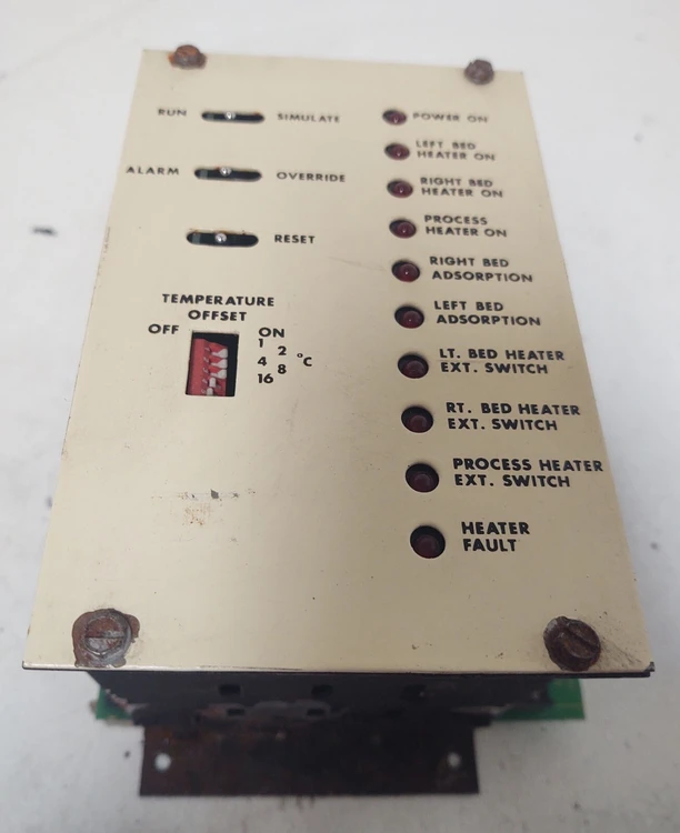 Used UNIVERSAL DYNAMICS _UNKNOWN_ Temperature Controls Kentucky US | Edwards Industrial Repair #973955