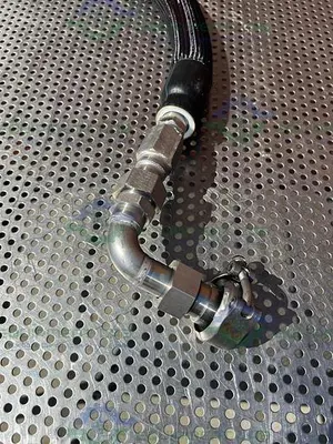 USED HUBER INSULATED CHILLER HOSE 54" W/ DIXON FS-V8F8-SS 1" QUICK DISCONNECT