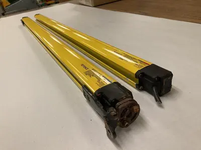 USED KEYENCE GL-R44H-T/R