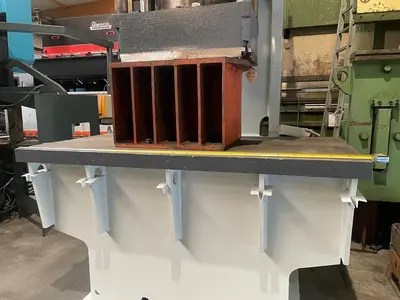 USED LVD 500 TON