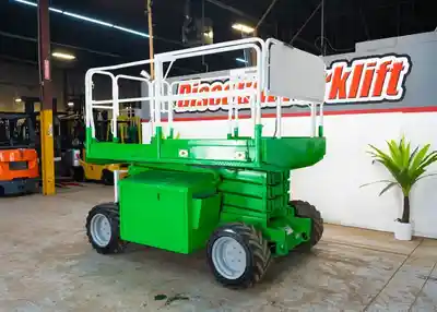USED 2015 JLG 260MRT