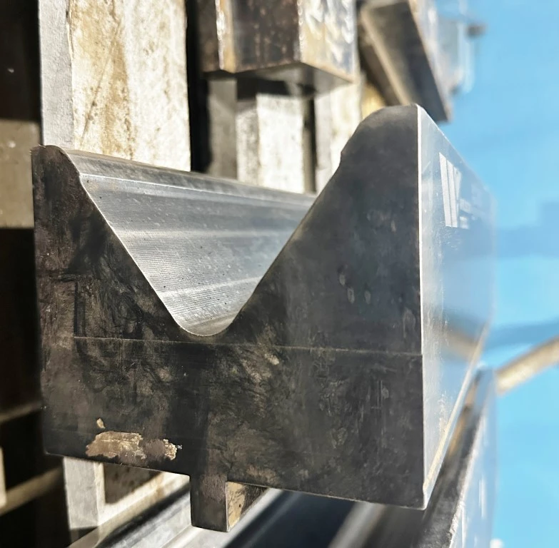 WILSON 50372SR 18" PRESS BRAKE V DIE - 75 DEG