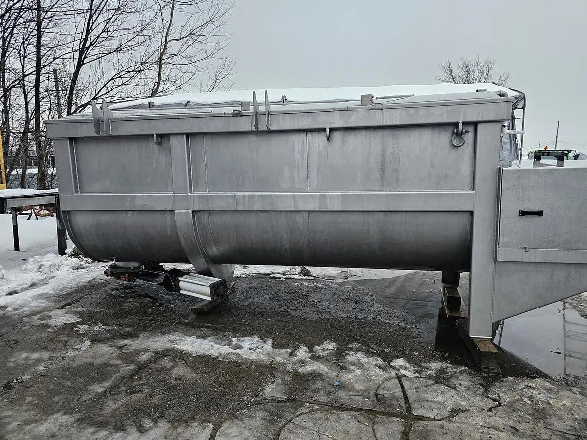 USED TITAN / OY PETSMO PRODUCTS P1080