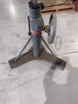 Used Keuffel & Esser Heavy Duty 3-1/2 x 8 Portable Meterology Stand Stands Michigan US | Maverick Industrial Sales #1401587