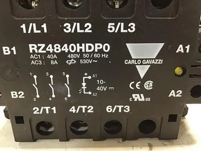 USED CARLO GAVAZZI RZ4840HDP0
