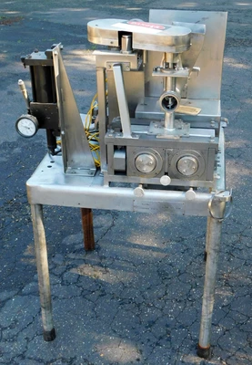 USED FITZPATRICK ROLL COMPACTOR 1.5 X 8