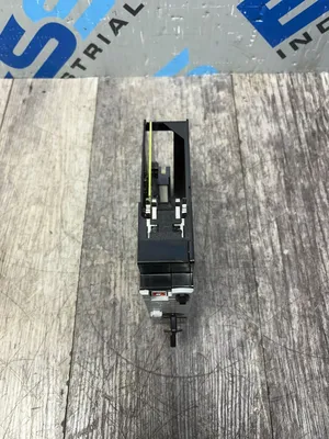 ALLEN BRADLEY 1756-L72S Electrical/PLC/Automation | ESS Industrial Equipment Sales (7)