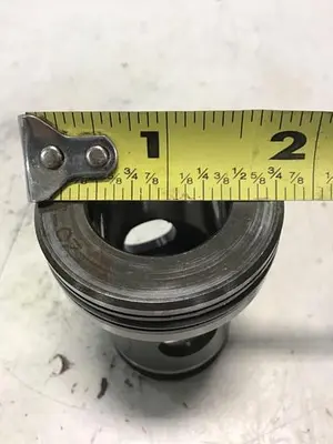 USED VICKERS 25-D20-10