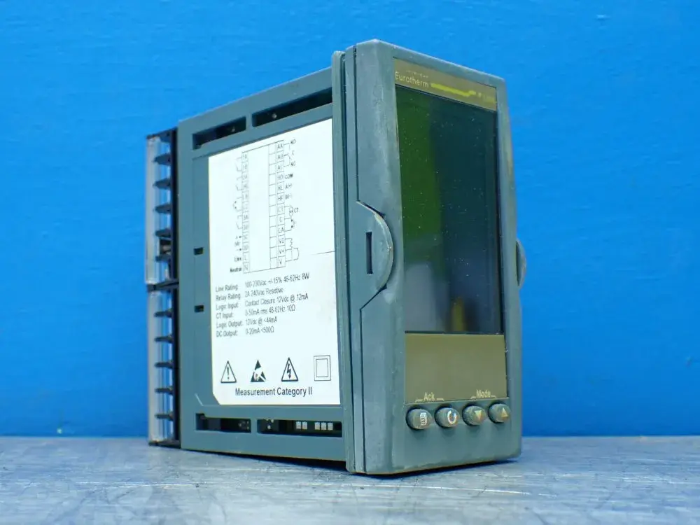 USED EUROTHERM 3208/CC/VH/RRX/R/4CL/G/ENG
