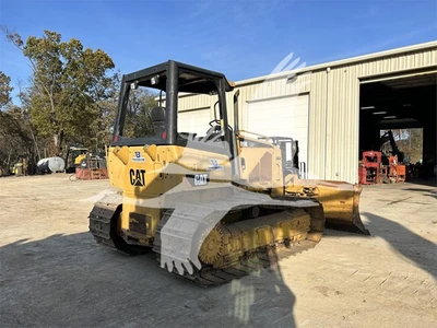 USED 2010 CATERPILLAR D5K LGP