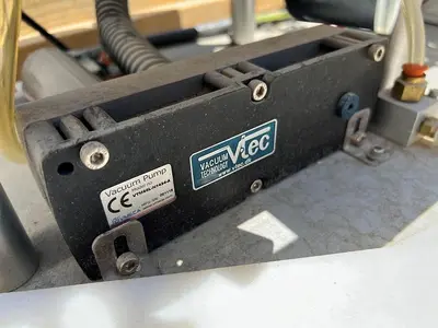 USED UNIVERSAL LABELING SYSTEMS R-310