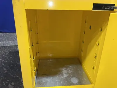 Used JUSTRITE 890420 Cabinets Ohio US | HGR 24 #1460135