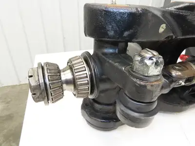 Hyster E80XN Forklift Rear Axle Dual Hydraulic Steering Assembly 8527474