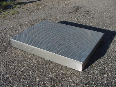USED WORK PLATFORM 60 X 45 INCHES WORK PLATFORM