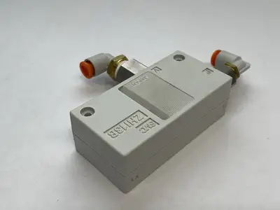 USED SMC VACUUM EJECTOR, FEMALE NPT PORTS