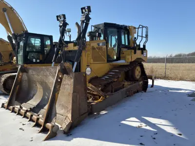 USED 2016 Caterpillar D6T XL