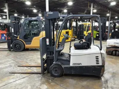 USED 2022 CROWN SC5245-35