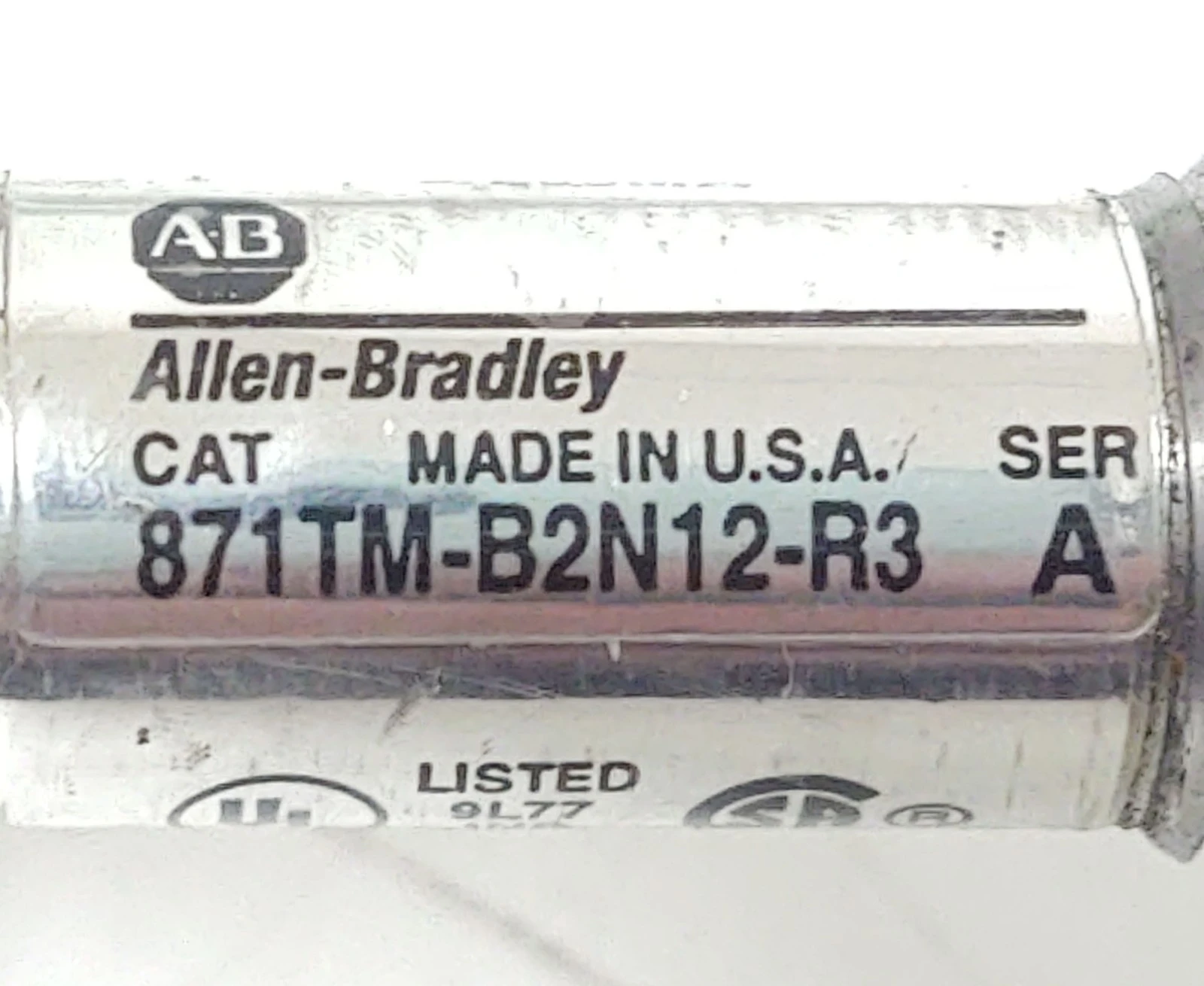 USED Allen Bradley 871TM-B2N12-R3