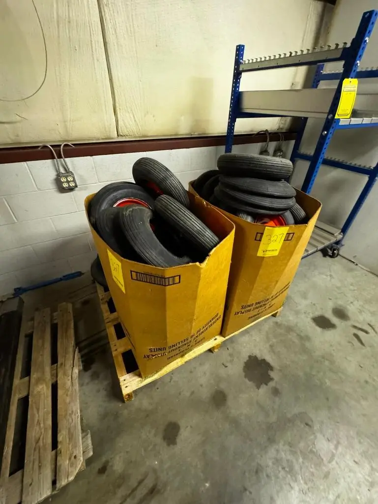 Used _UNKNOWN_ _UNKNOWN_ Wheels & Tires Ohio US | Myron Bowling Auctioneers Inc #1518597